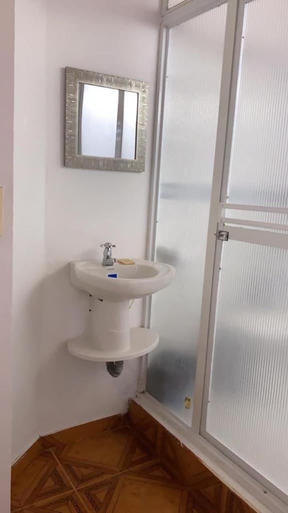 Guatapé Hospedaje 3 Esquinas מראה חיצוני תמונה
