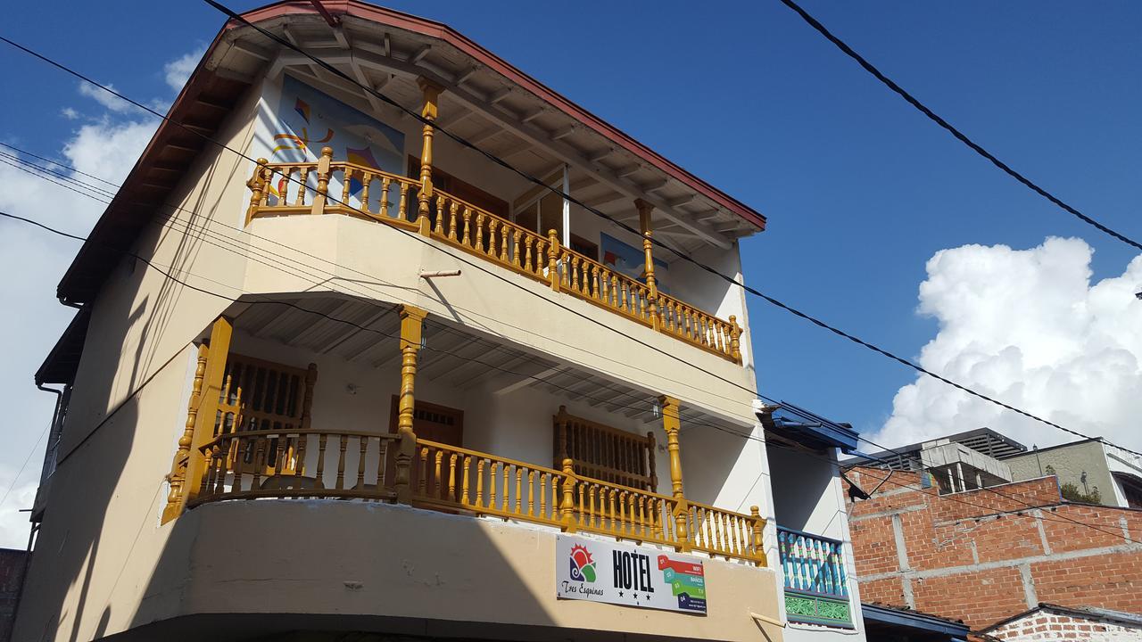 Guatapé Hospedaje 3 Esquinas מראה חיצוני תמונה