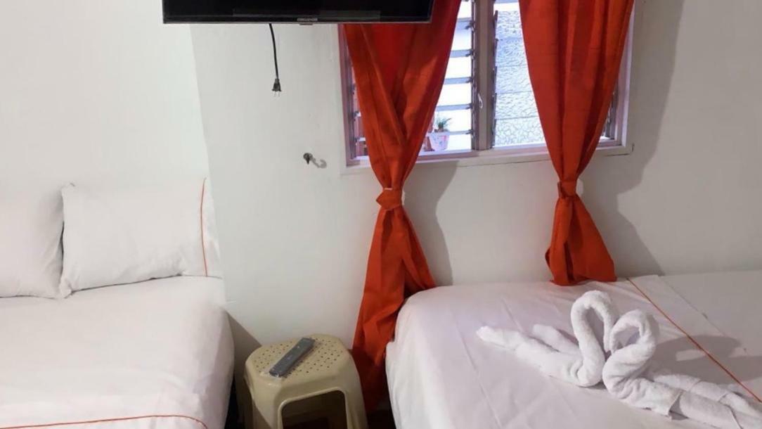 Guatapé Hospedaje 3 Esquinas מראה חיצוני תמונה